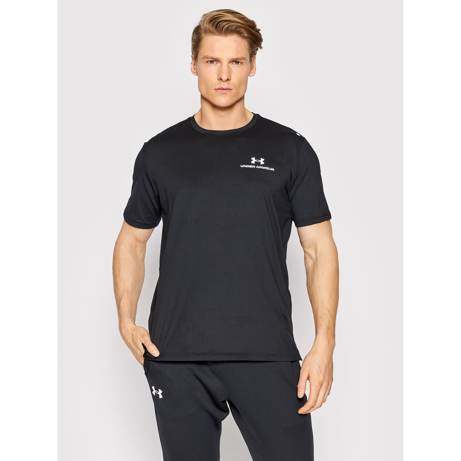 Under Armour Technikai póló Ua Rush™ Energy 1366138 Fekete Loose Fit - Pepit.hu