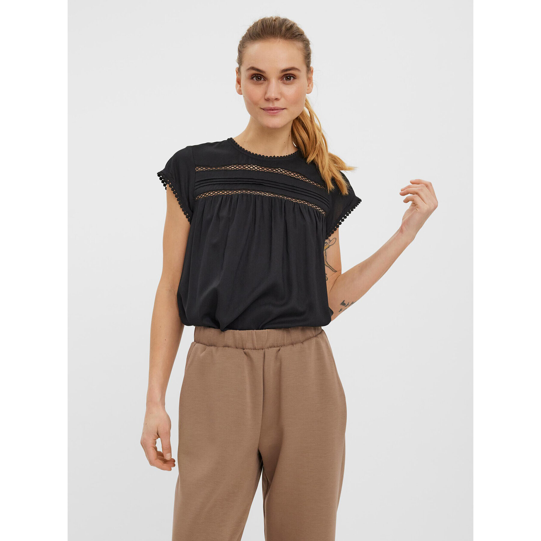 Vero Moda Blúz Debbie 10247943 Fekete Regular Fit - Pepit.hu