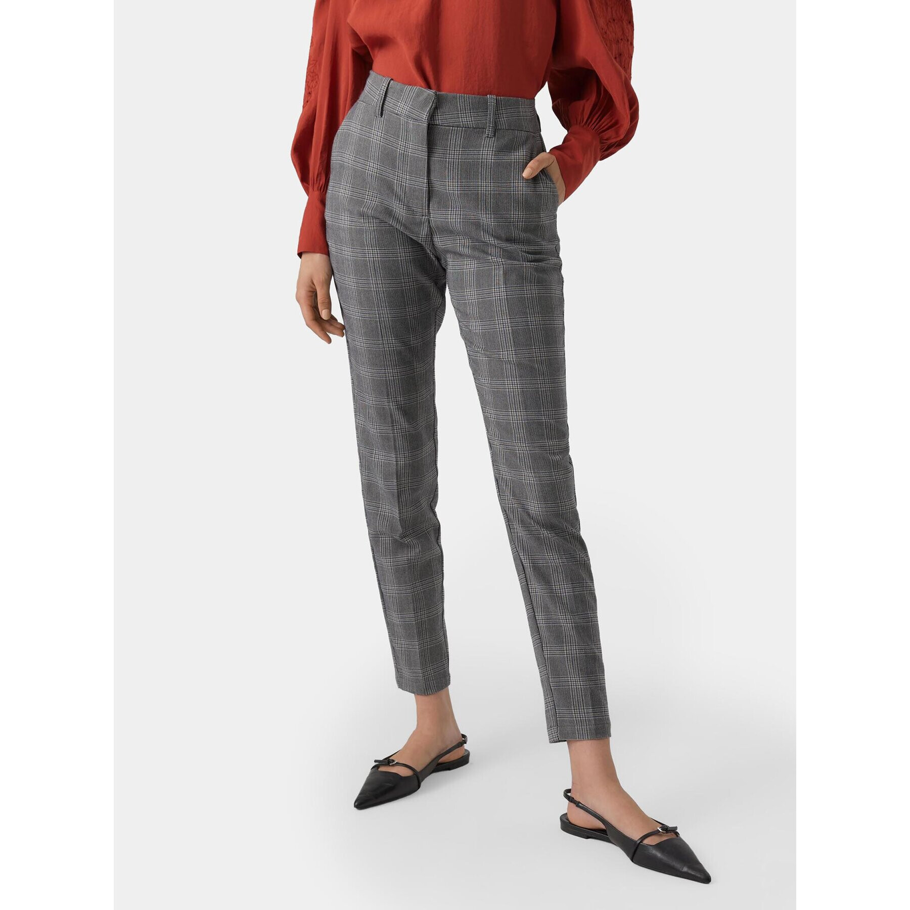 Vero Moda Chinos Malin 10299890 Szürke Tapered Fit - Pepit.hu