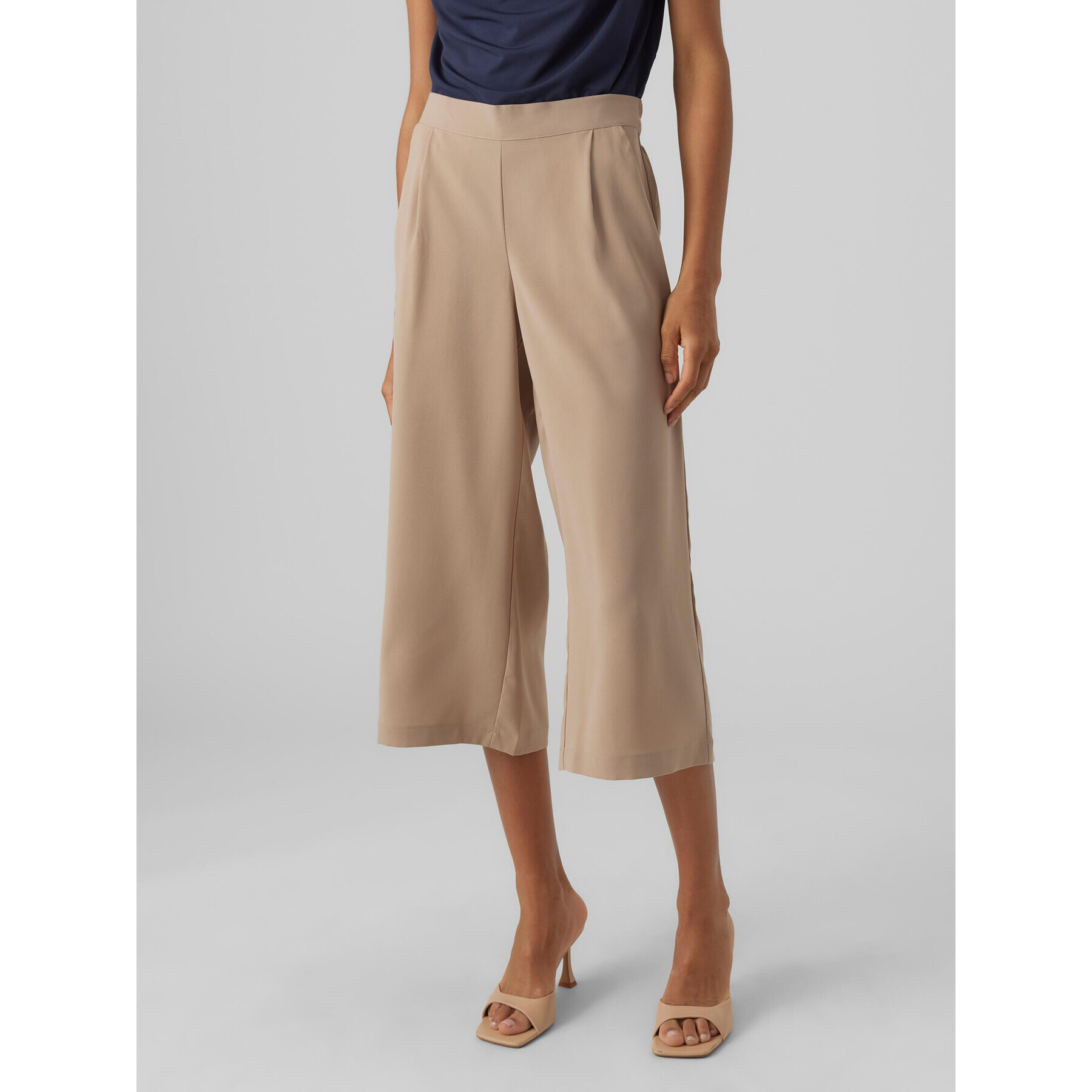 Vero Moda Culotte nadrág Coco 10289453 Barna Loose Fit - Pepit.hu