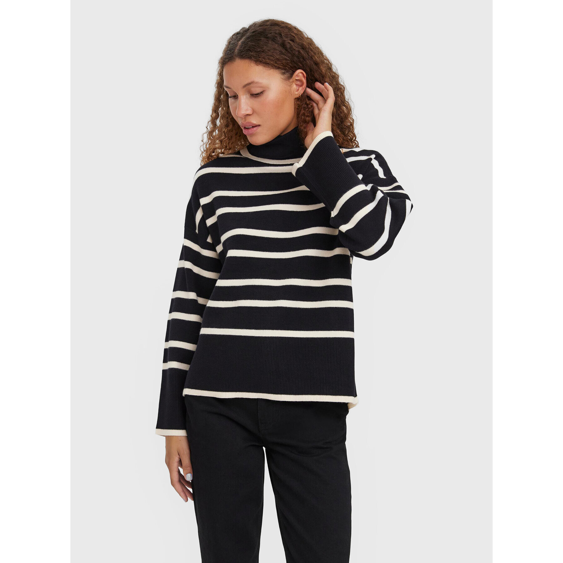 Vero Moda Garbó Saba 10272469 Fekete Relaxed Fit - Pepit.hu