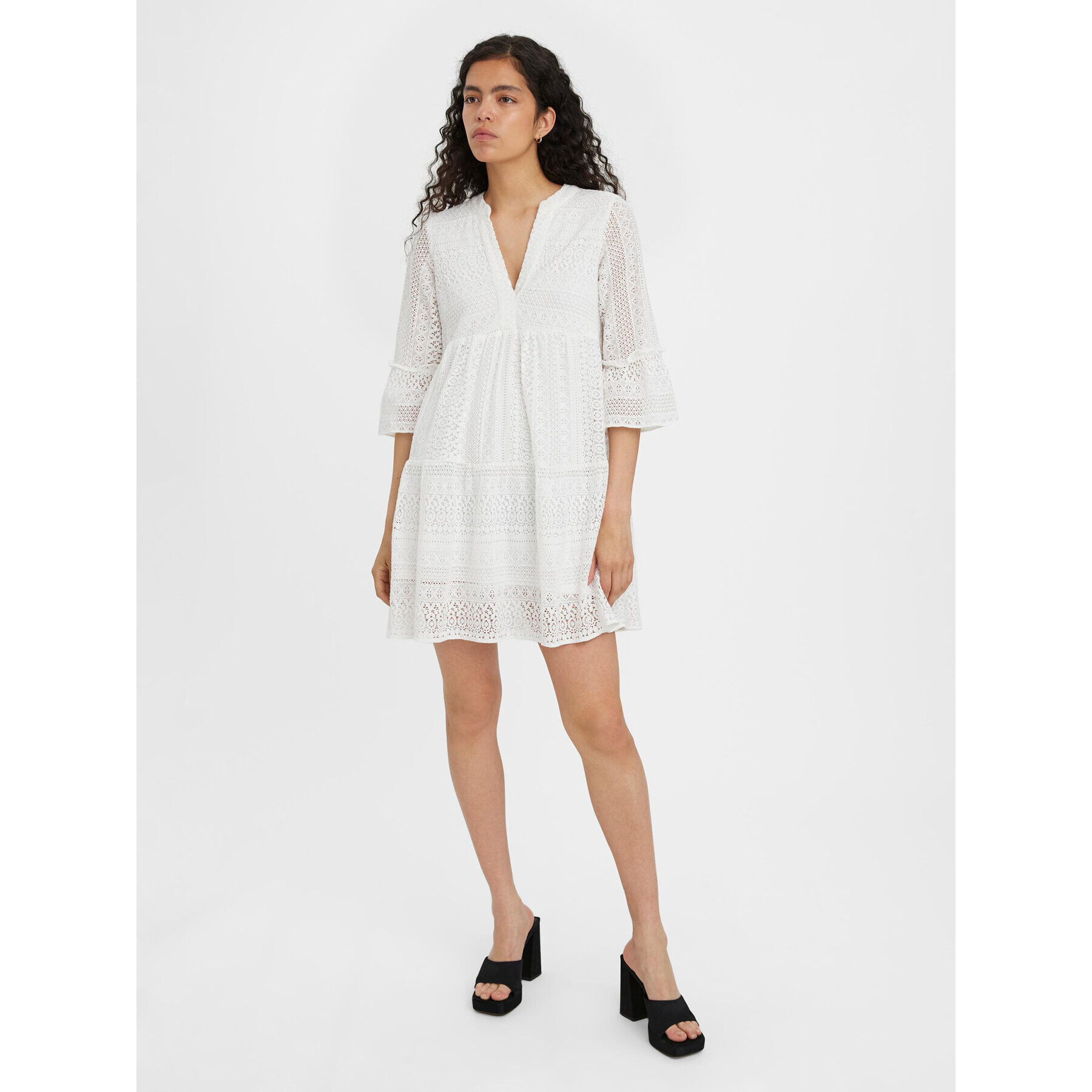 Vero Moda Nyári ruha Honey 10275875 Fehér Relaxed Fit - Pepit.hu