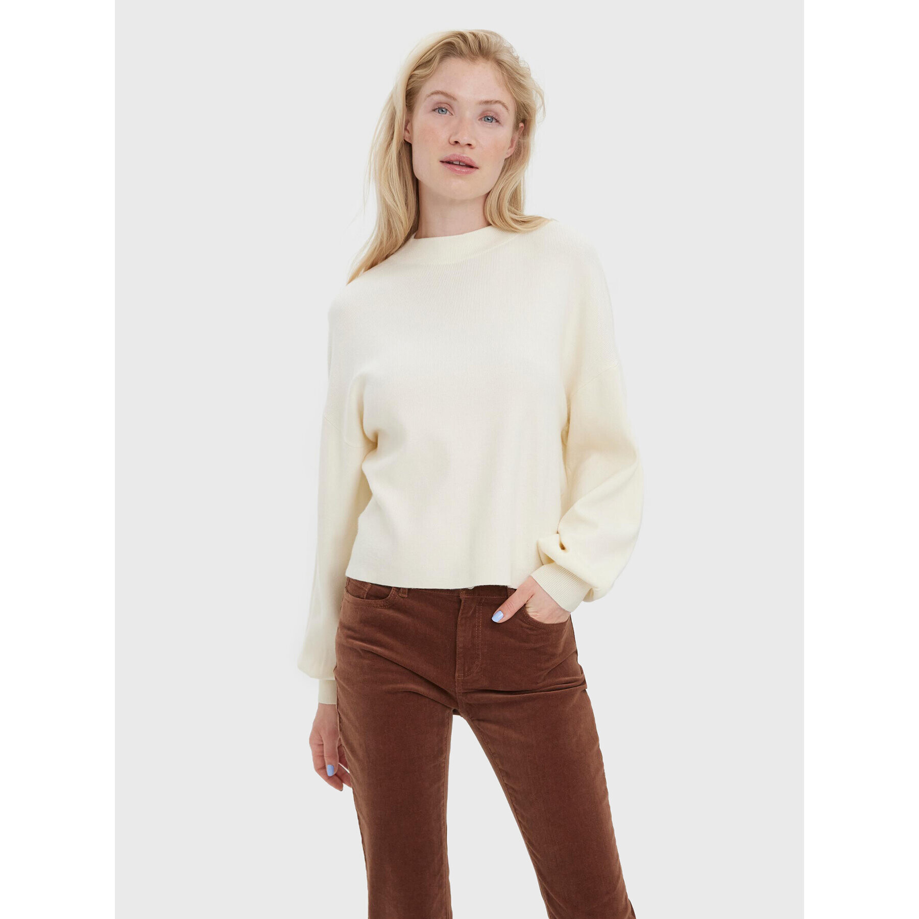 Vero Moda Sweater Nancy 10268604 Ekru Regular Fit - Pepit.hu