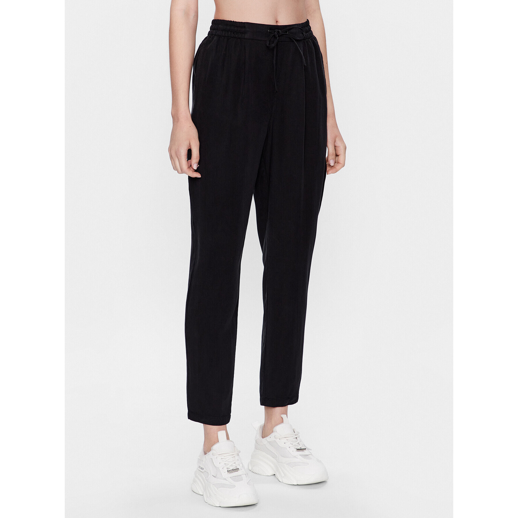 Vero Moda Szövet nadrág Harper 10283707 Fekete Tapered Fit - Pepit.hu