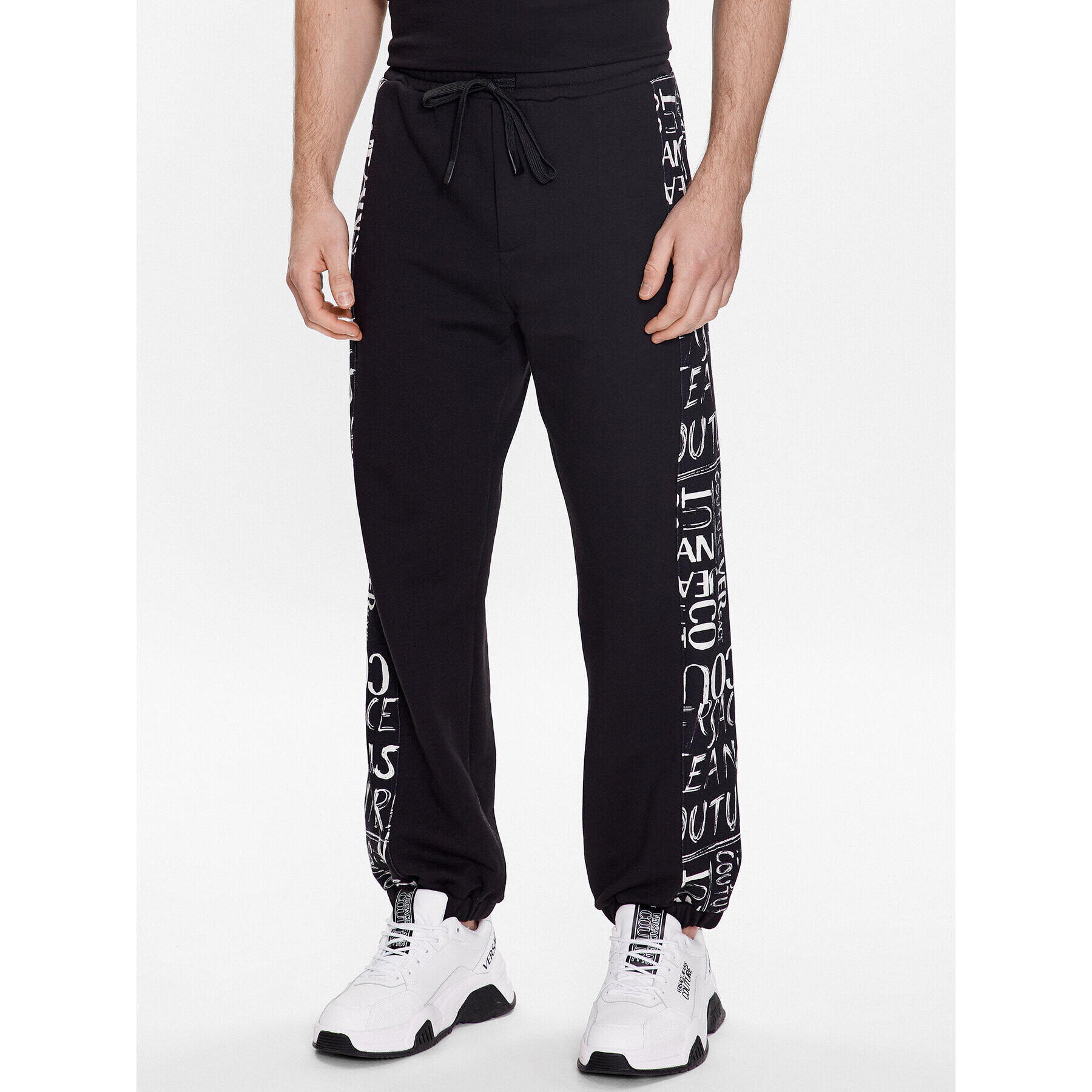 Versace Jeans Couture Melegítő alsó Logo 74GAA316 Fekete Regular Fit - Pepit.hu