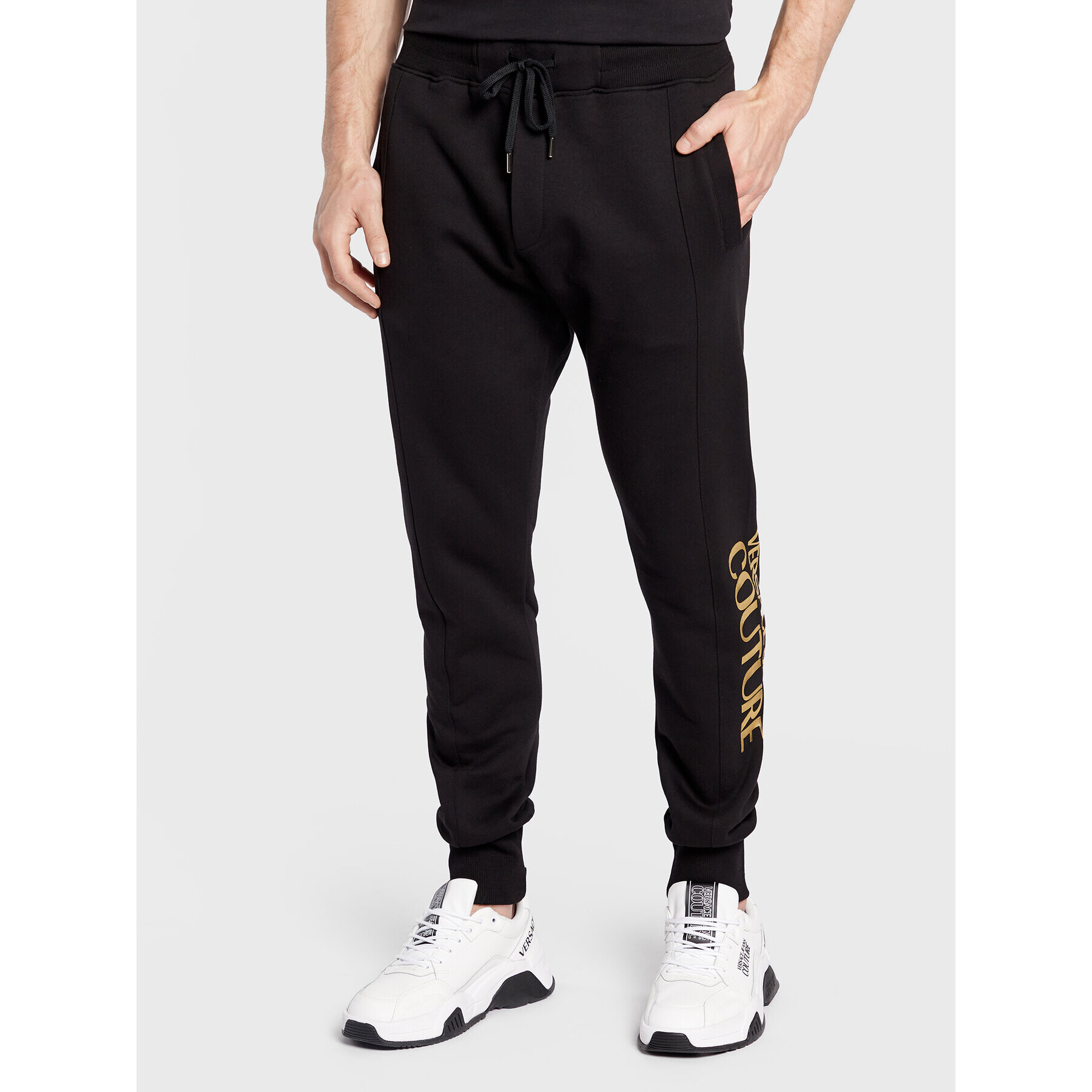 Versace Jeans Couture Melegítő alsó Logo Thick 73GAAT01 Fekete Regular Fit - Pepit.hu