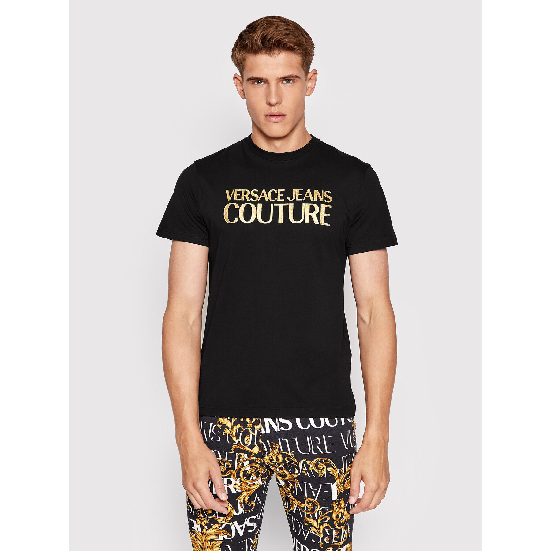 Versace Jeans Couture Póló Thick Foil 73GAHT01 Fekete Regular Fit - Pepit.hu