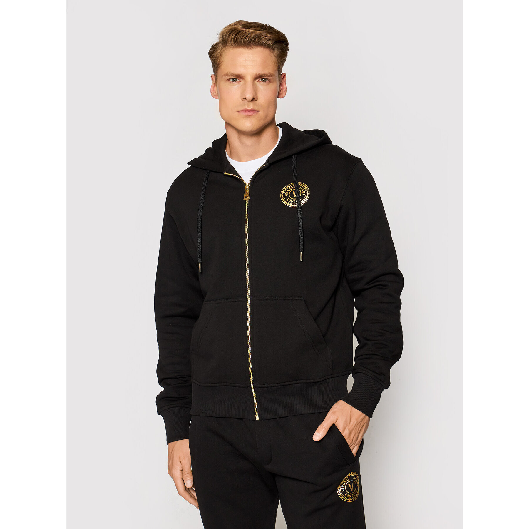 Versace Jeans Couture Pulóver 71GAIT09 Fekete Regular Fit - Pepit.hu