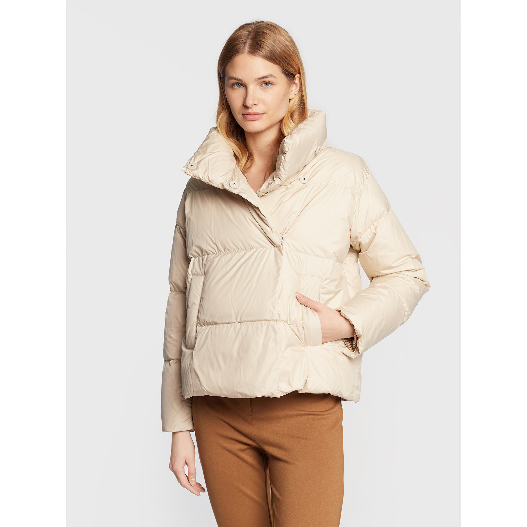 Weekend Max Mara Pehelykabát Oblato 54860923 Bézs Regular Fit - Pepit.hu